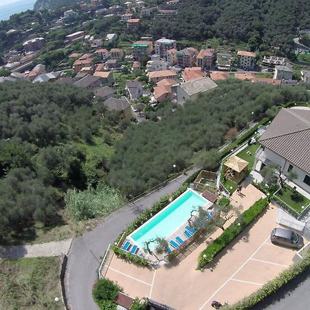 I Monili Apartment Moneglia Exterior foto